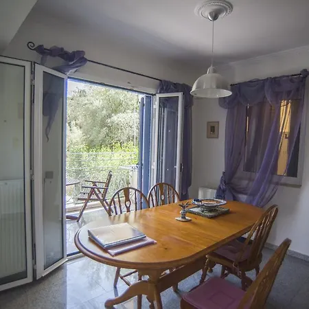 Edgewater Lefkada Νικιάνα